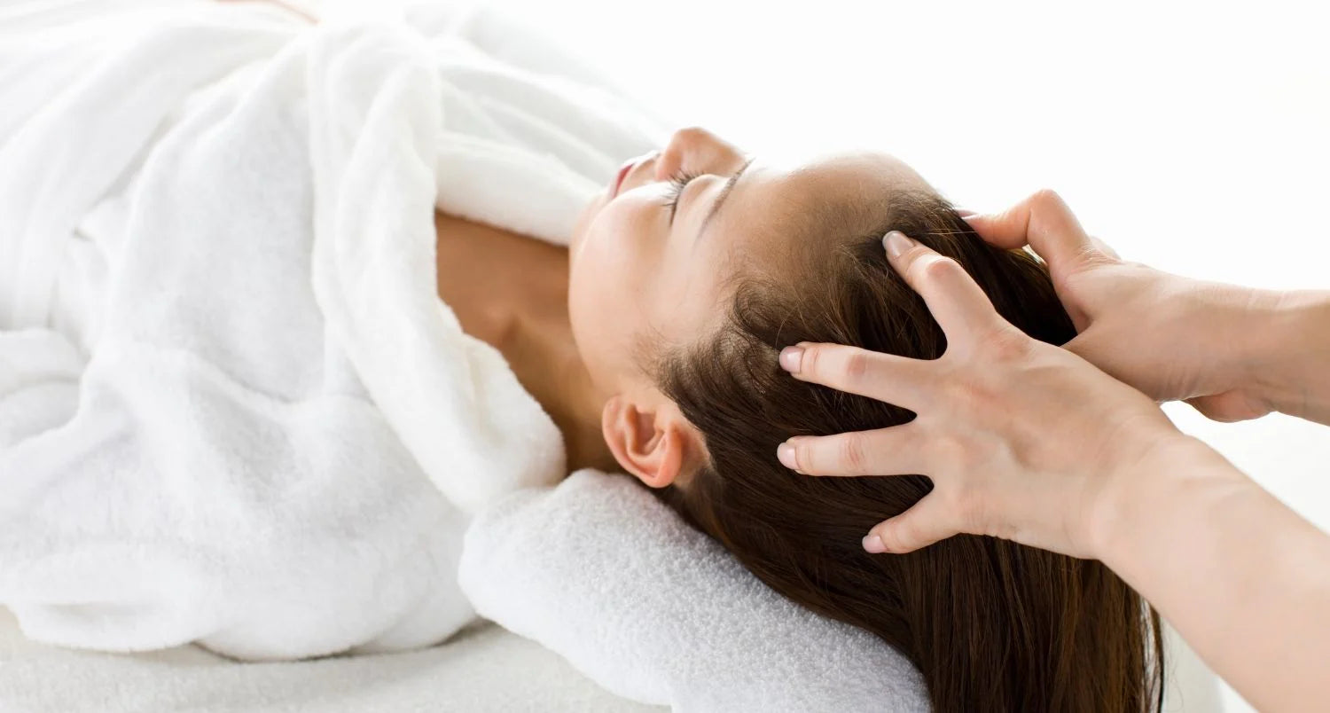 SCALP MASSAGE - WHY IT IS IMPORTANT AND HOW TO DO IT